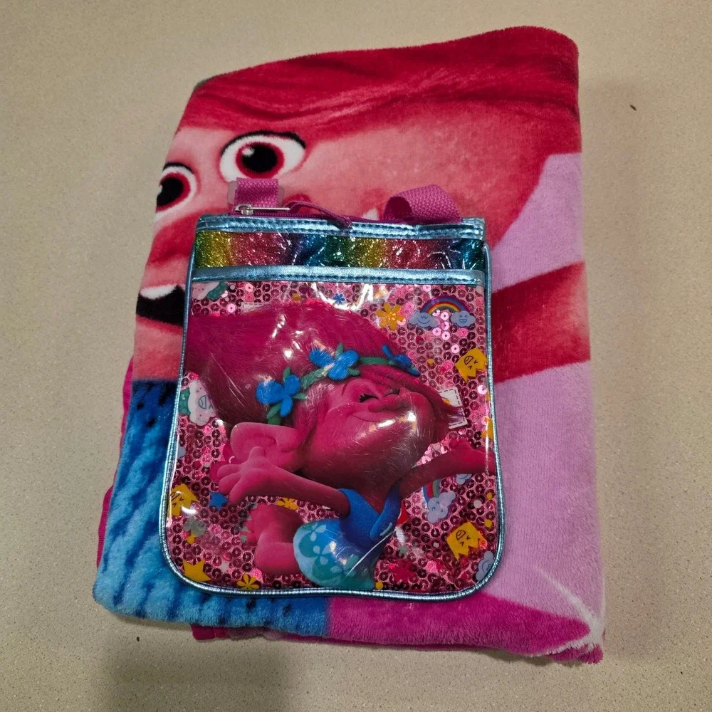 DreamWorks Trolls Poppy Crossbody Purse & Throw Blanket Pink Sequin Rainbow